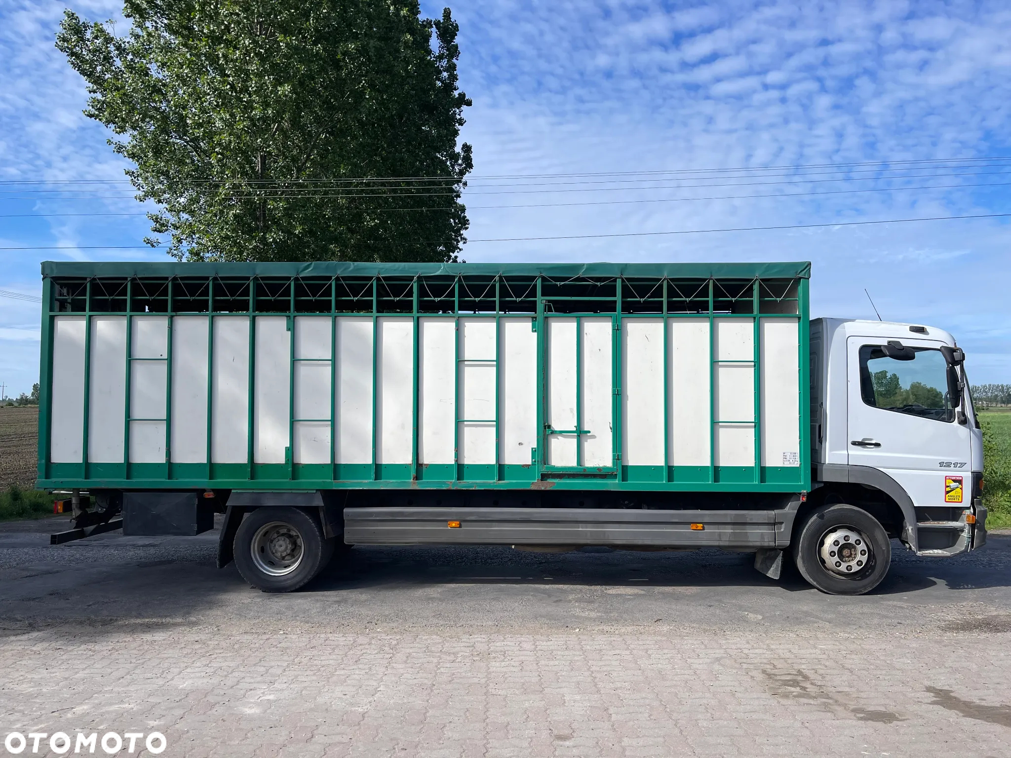 Mercedes-Benz Atego 1217 Rok 2001 Do przewozu zwierząt żywca bydła Stare tacho na tarczki - 6