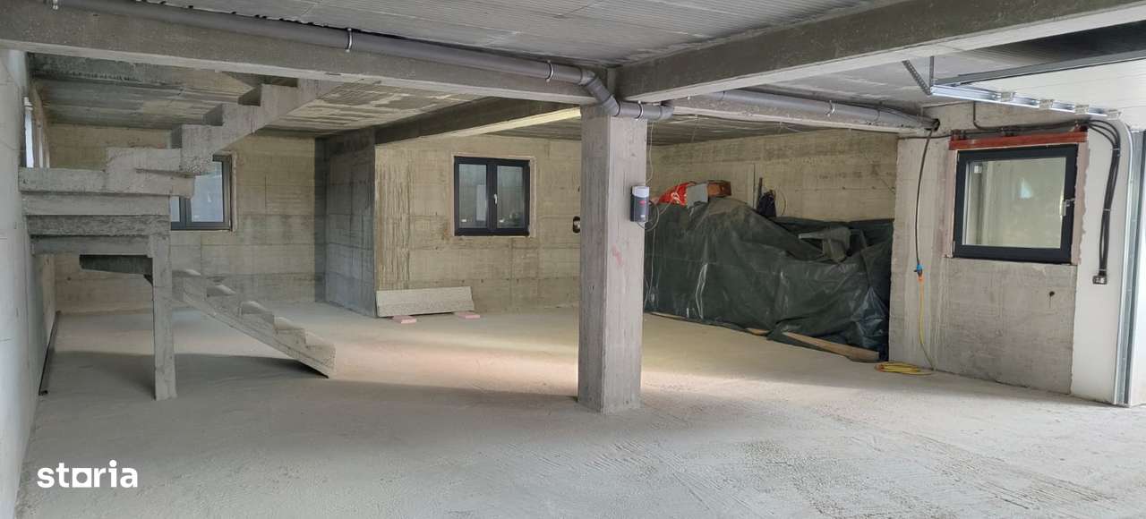 Casa Mioveni cu garaj spatios - Imagine principală: 5/12
