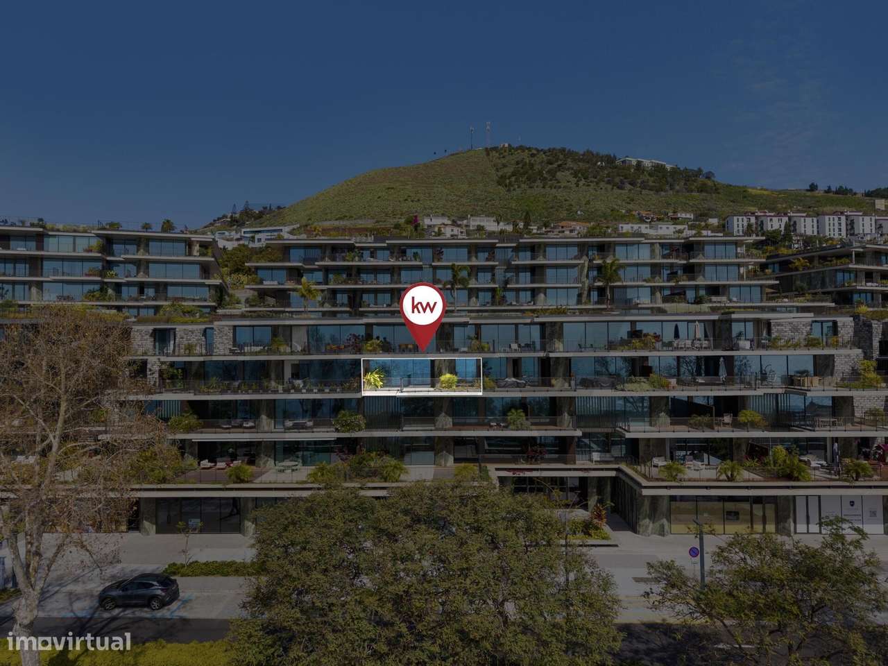 Apartamento T1 + 1 com varanda e vista mar em Estrada Monumental! - Grande imagem: 2/37