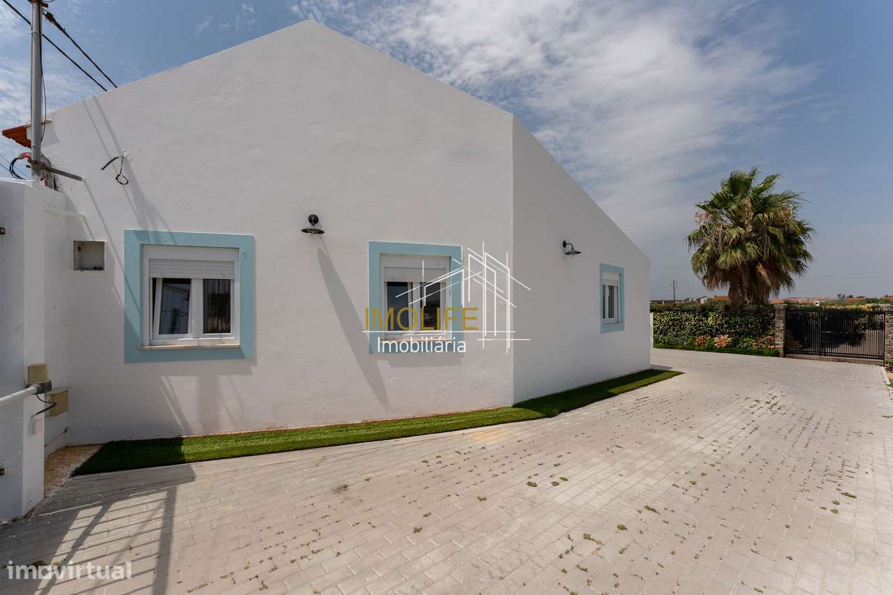 Moradia T4 com Piscina + Moradia T1 - Moita-8