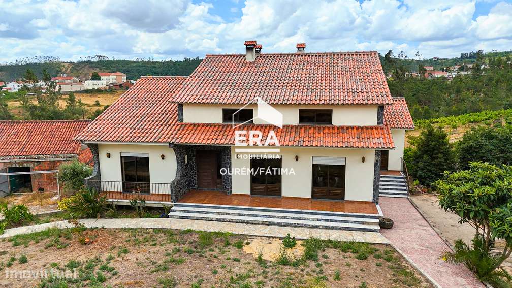 Moradia T5 no Olival, Ourém-1