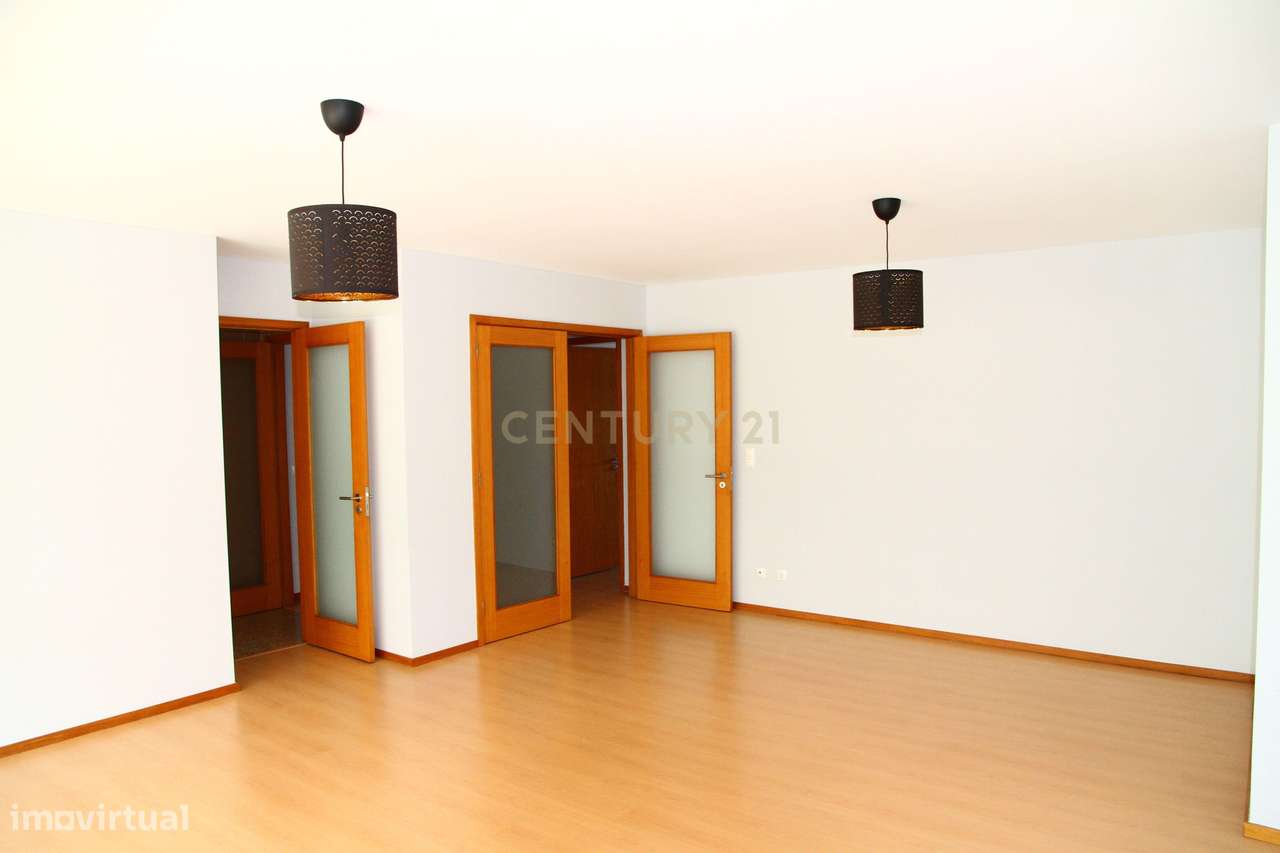 Apartamento T3 com Garagem e Arrumos, Moreira da Maia, Maia - Grande imagem: 5/33