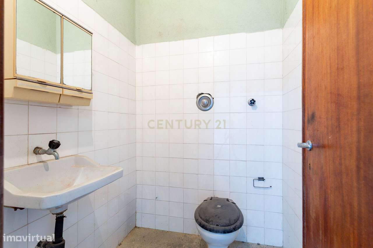 Loja com 56,667 m² no Bairro do Miratejo – Catujal - Grande imagem: 5/13