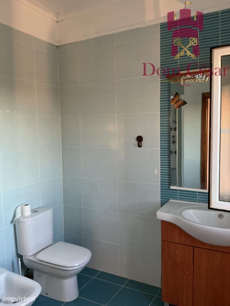 Moradia T4  R/C - 1º Andar em Foros de Salvaterra-18