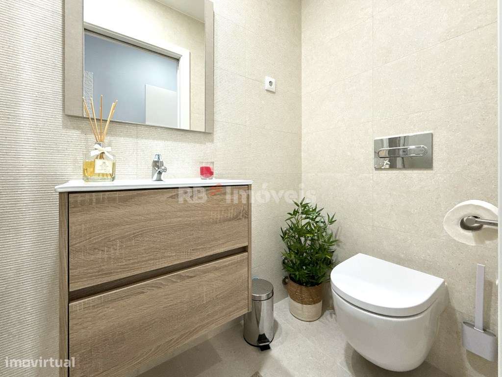 Apartamento T2 totalmente renovado, perto da estação ferroviária-18