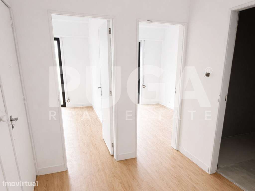 T2 Totalmente Reabilitado com Terraço | Paranhos - Constituição - Grande imagem: 2/7