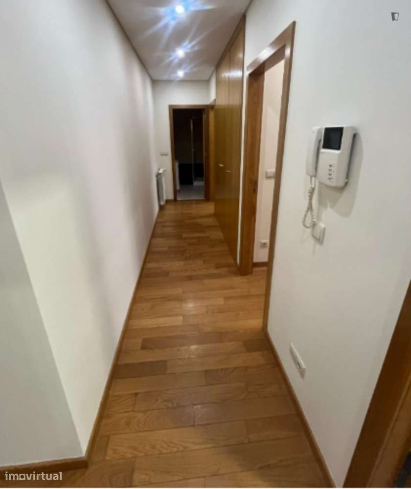 Quarto - localizado em Viana do castelo - Grande imagem: 2/6