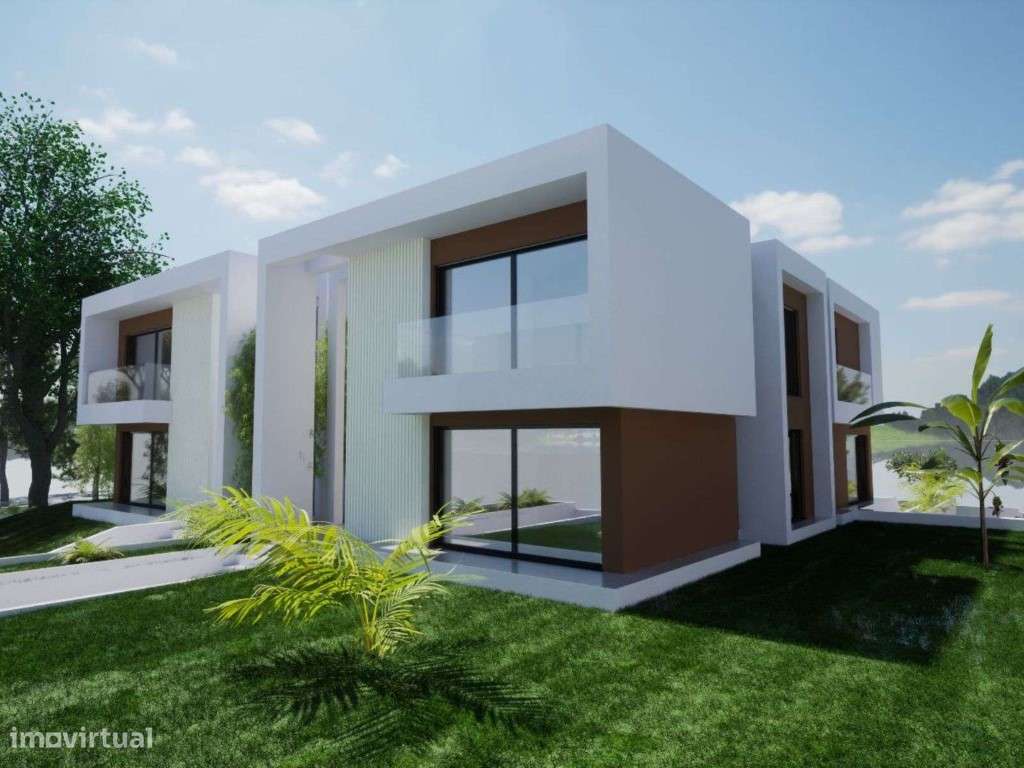 Moradia geminada T4+1 com vista sobre o Rio Sado em Tróia - Grande imagem: 3/46