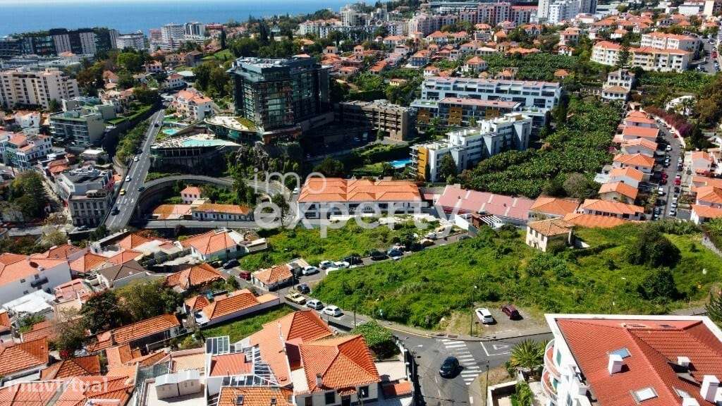 Lote de Terreno com 487 m2 para construção de moradia, Funchal-12