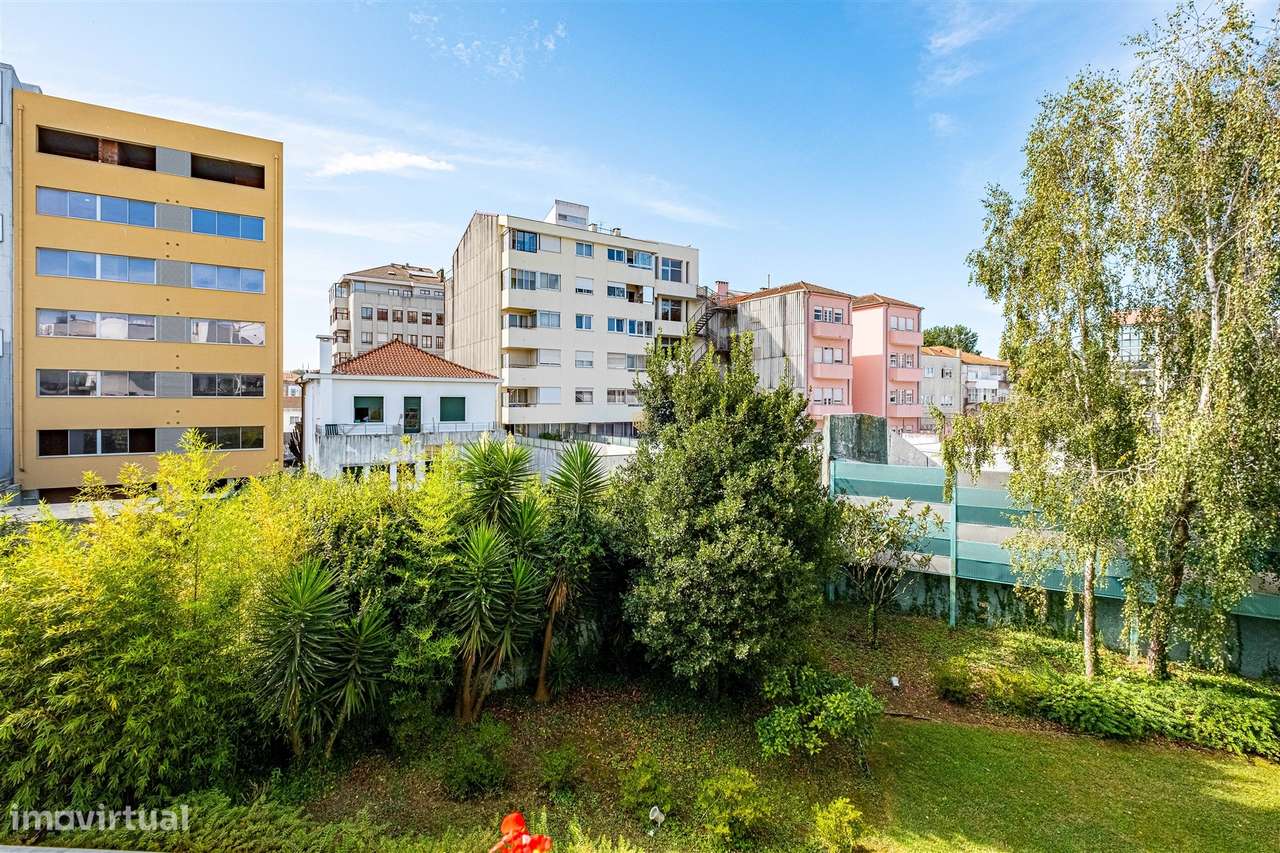 Apartamento T2 na zona da Boavista - Grande imagem: 4/24