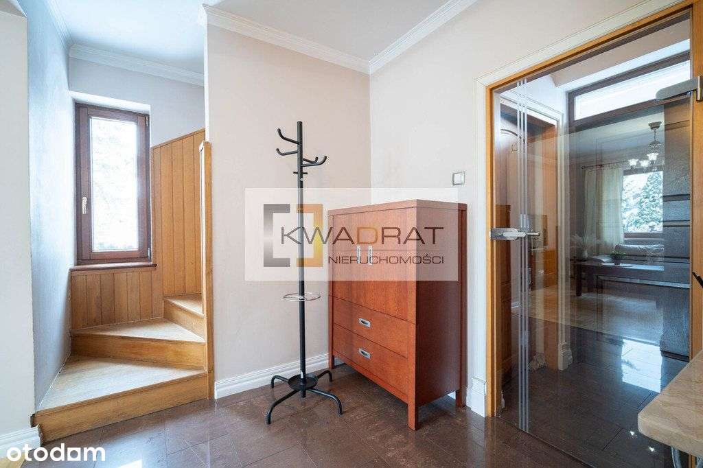 Umeblowany dom z garażem i ogrodem ul. Siennicka-4