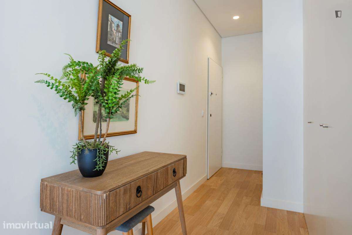 Apartamento com 1 quartos - localizado em Santo Ildefonso Porto - Grande imagem: 3/9