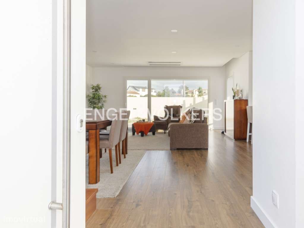 Fabulosa Moradia no Pinhal do General- Fernão Ferro - Grande imagem: 5/36