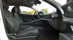 Hyundai Elantra 1.6 Executive CVT - 19