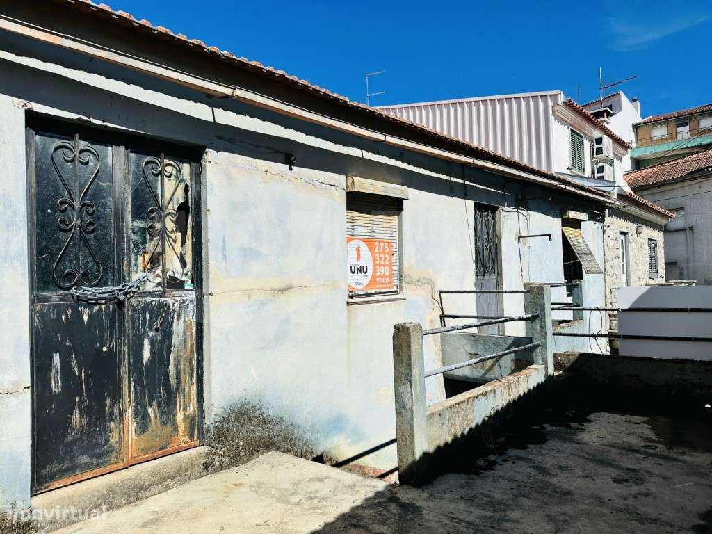 Prédio para reabilitar em Vales do Rio, Covilhã! - Grande imagem: 4/9