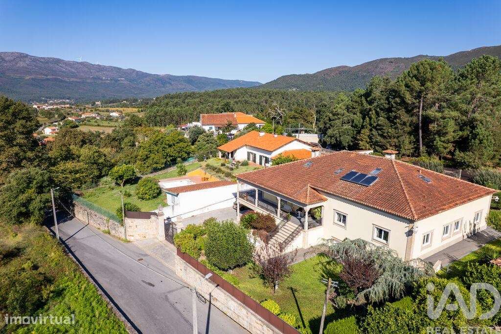 Casa / Villa T4 em Sá de 330,00 m2 - Grande imagem: 4/25