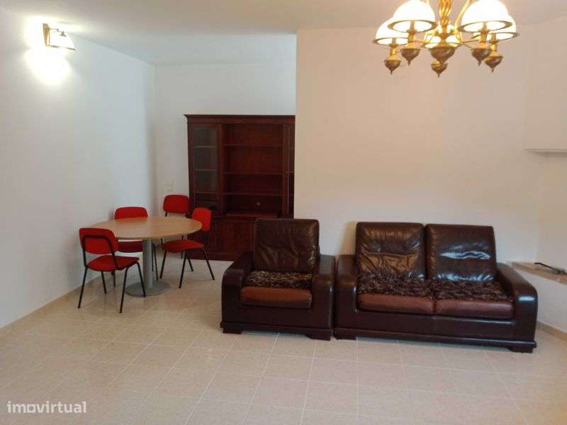 T2 -  renovado com boas areas - Grande imagem: 4/8