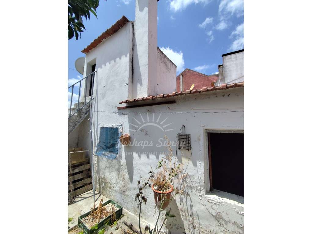 Moradia T3 para recuperar - Grande imagem: 5/22