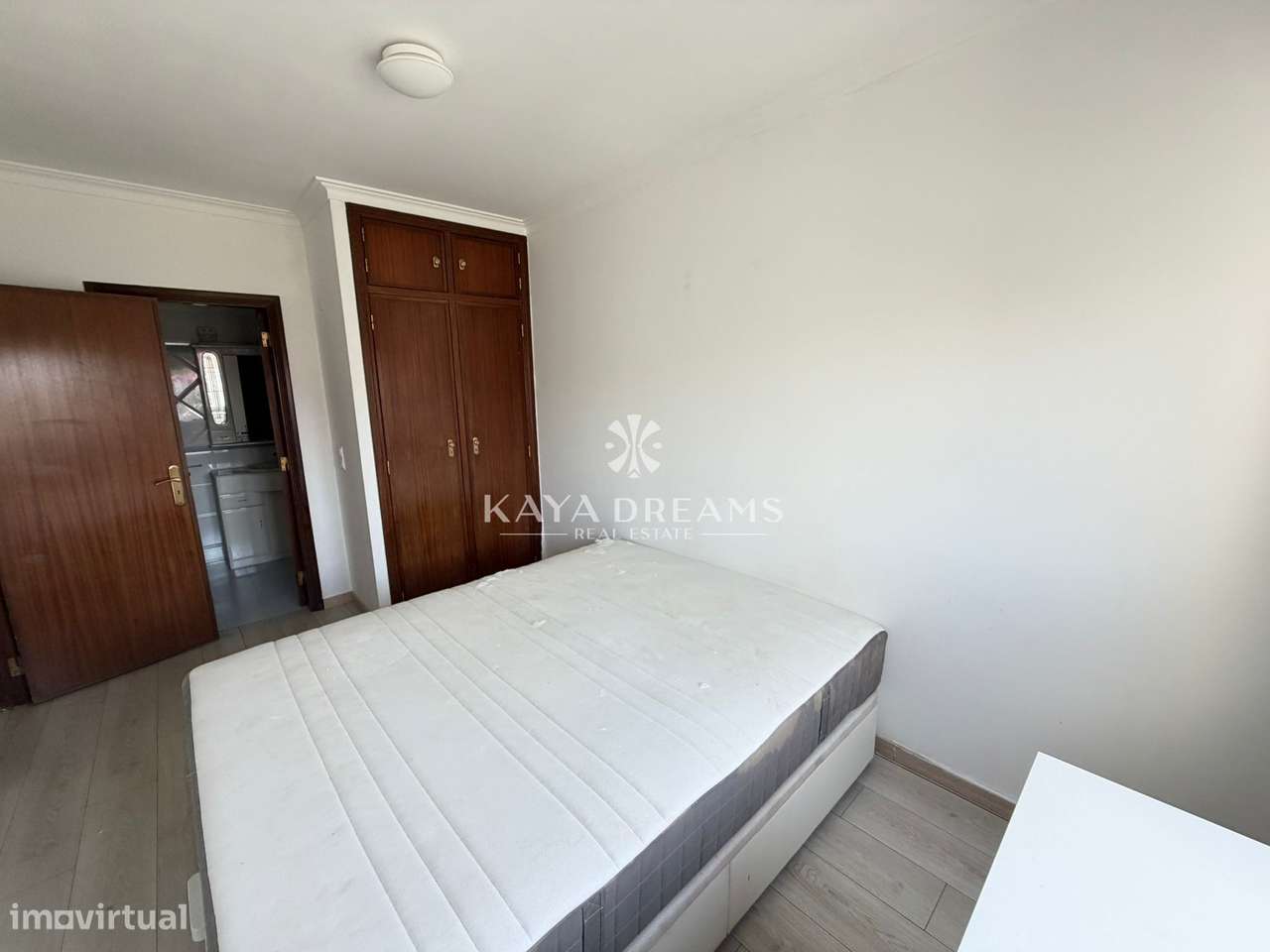 Apartamento T2 com Arrecadação e Box para uma Viatura  no Jardim da...-8
