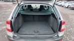 Skoda Octavia Combi 2.0 TDI DPF 4x4 Scout - 12