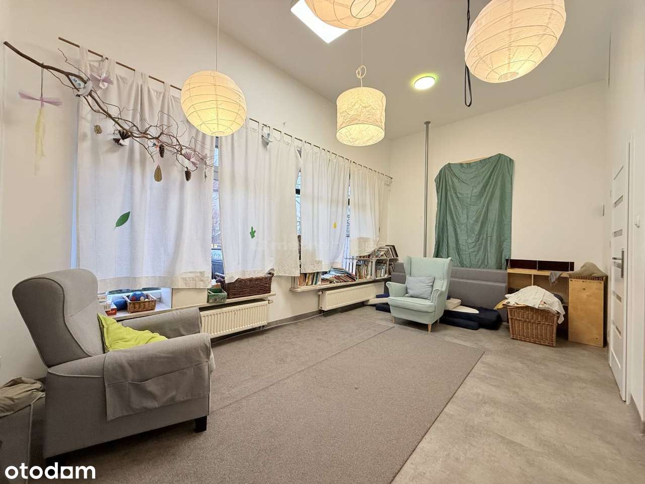 Przestronny lokal z witrynami, 5 min Metro Kabaty-3