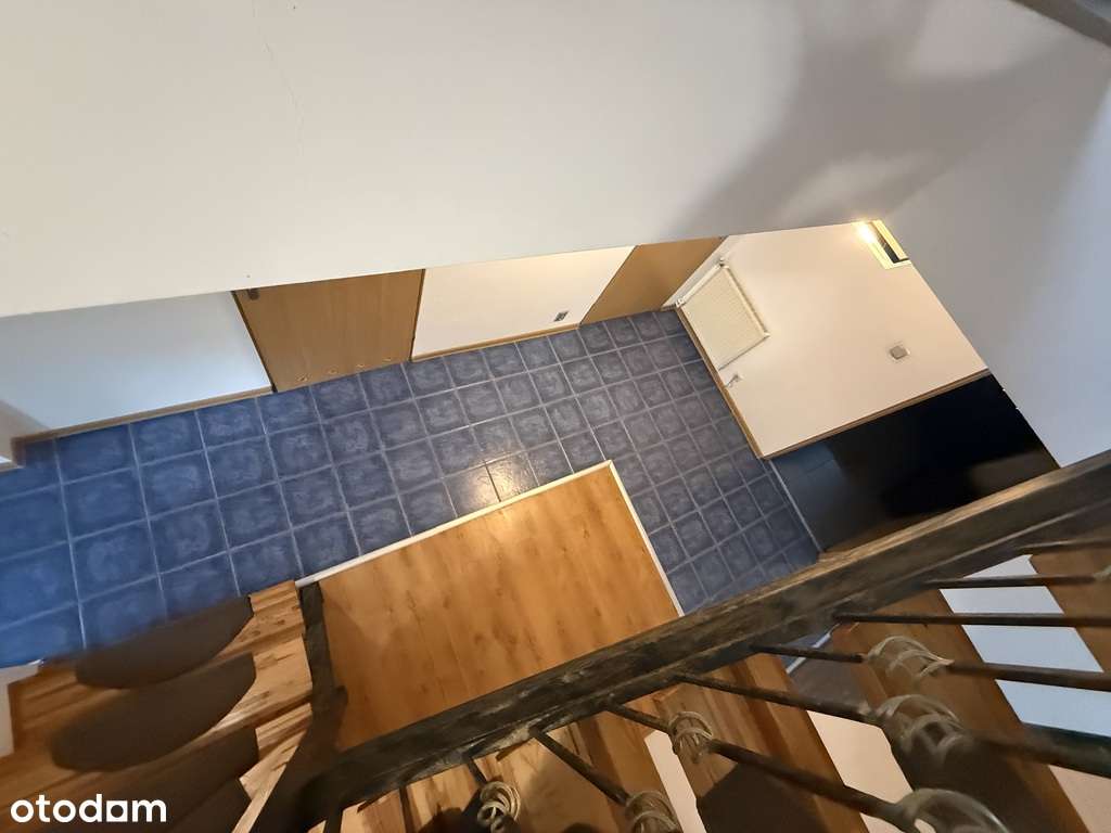 Piękny dom na sprzedaż w Dołujach.-8