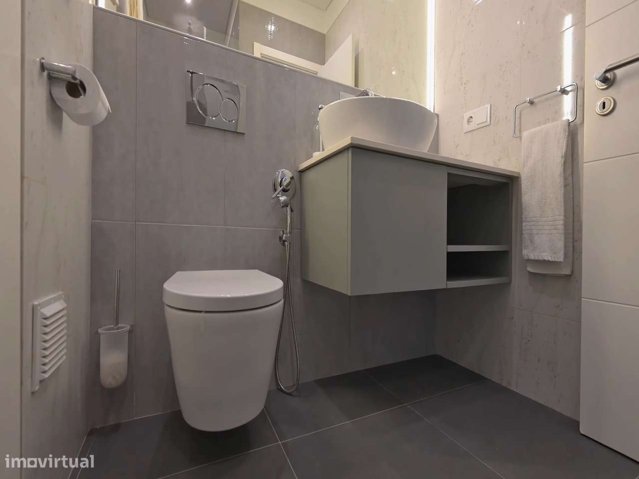 Apartamento T2 com varanda e ar condicionado Montijo