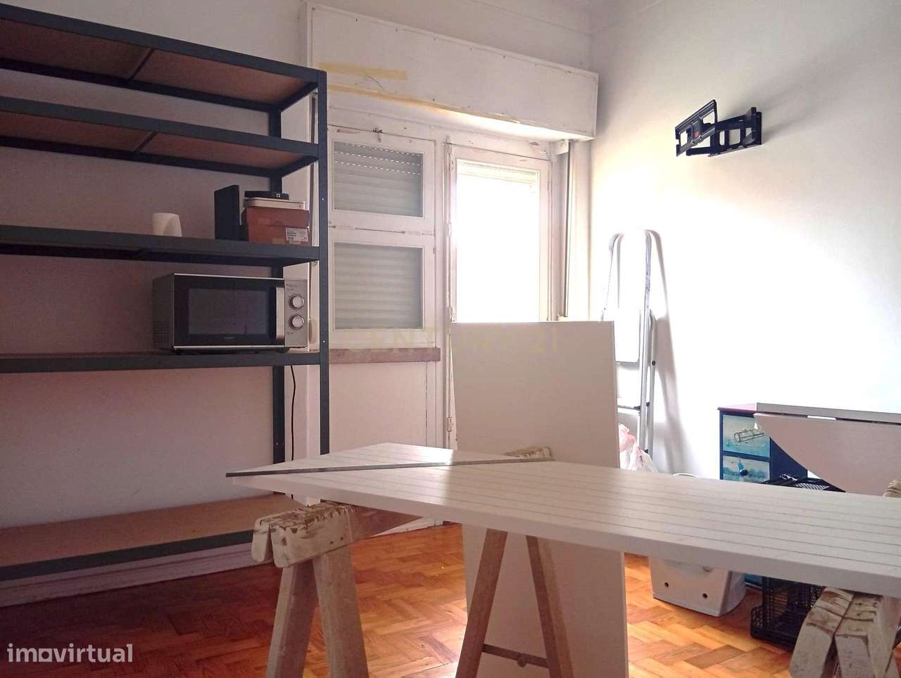 Apartamento T1 para remodelar - Grande imagem: 4/21