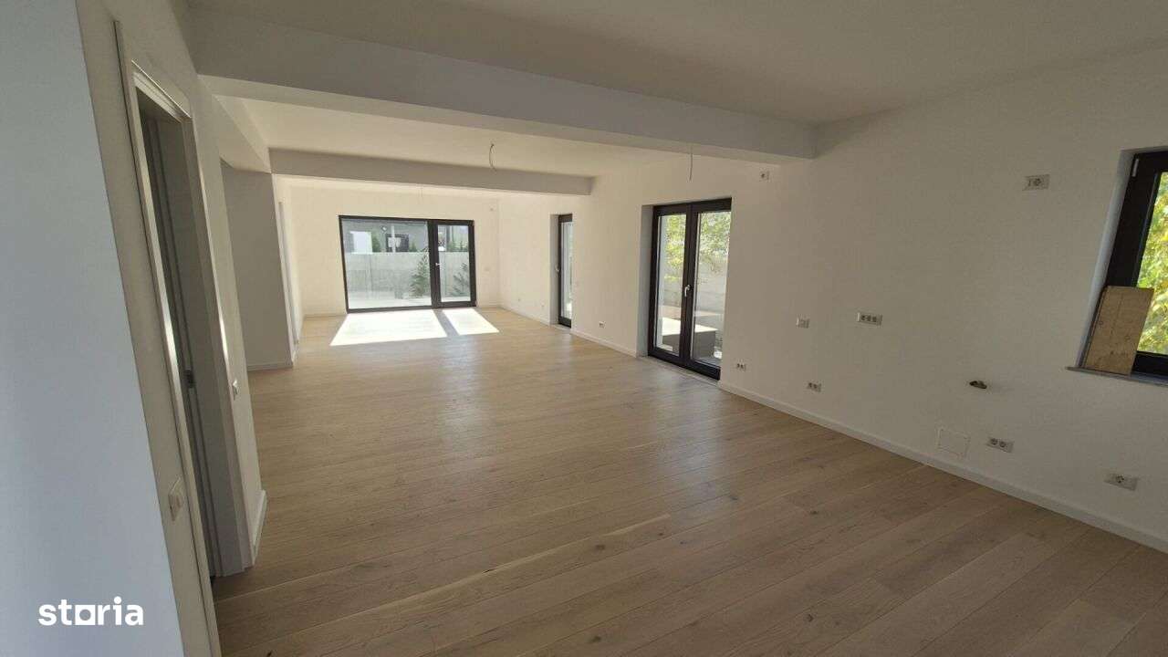 Vila de vanzare in Tunari - Imagine principală: 2/17