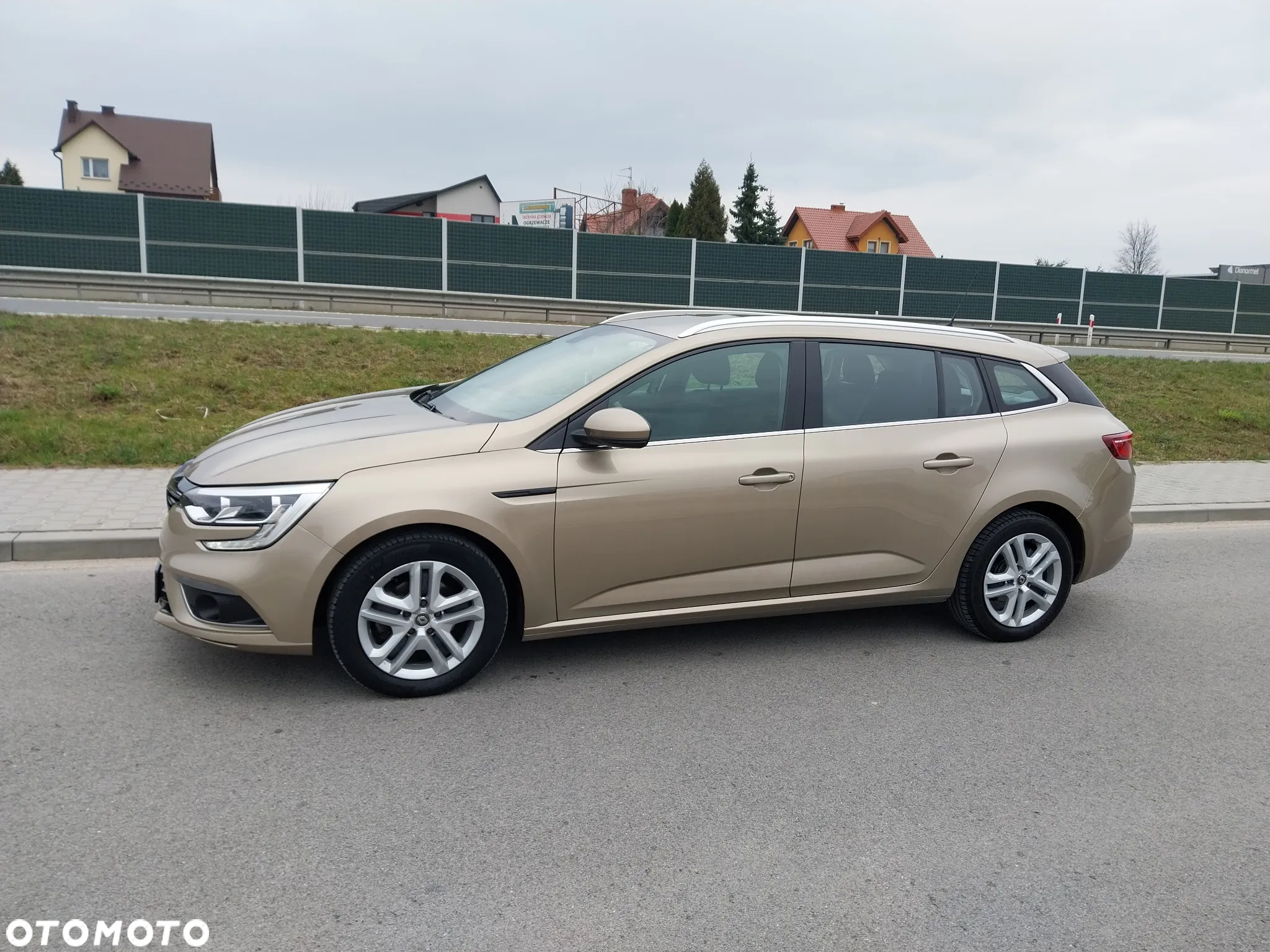 Renault Megane 1.5 Blue dCi Business - 5