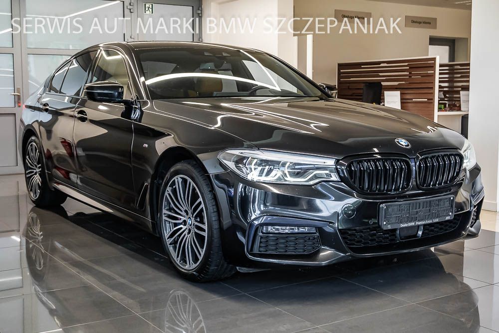 BMW 5 Series G30/G31 530d xDrive M Sport sport 2019
