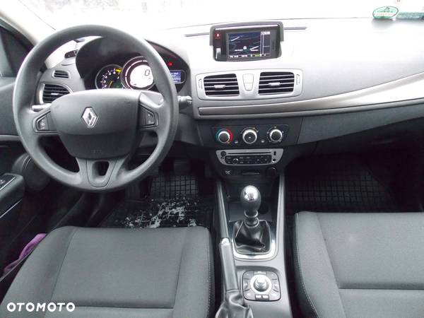 Renault Megane Grandtour ENERGY TCe 115 Start & Stop Bose Edition - 19