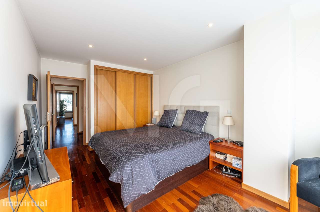 T3 Duplex com Terraço, Vistas Mar e Garagem Fechada na Madalena - Gaia-29