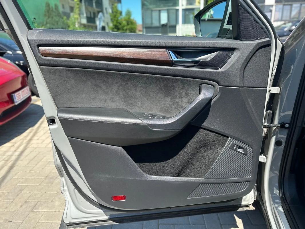 Skoda Kodiaq 2.0 TDI 4X4 DSG Scout - 33