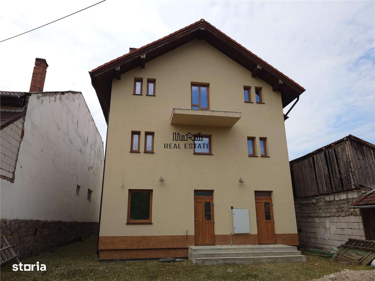 Cladire noua, ideala pentru cazare sau spatii de birouri in Brad, Hd-11