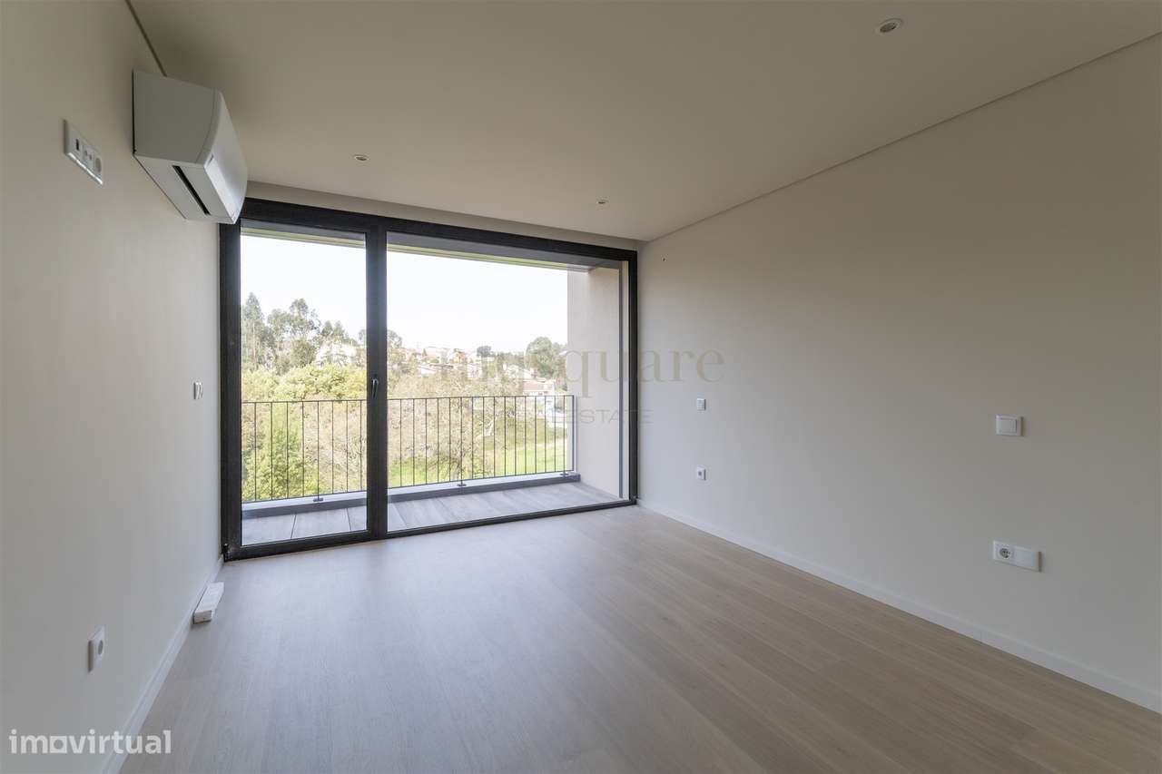 Moradia T3 de 2 frentes com jardim em São Pedro da Cova, Gondomar-11