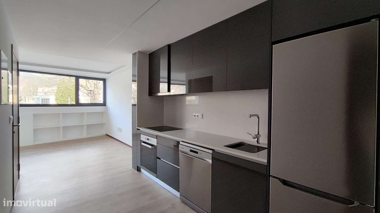 Apartamento T1 perto do Centro histórico de Viana do Castelo - Grande imagem: 4/13