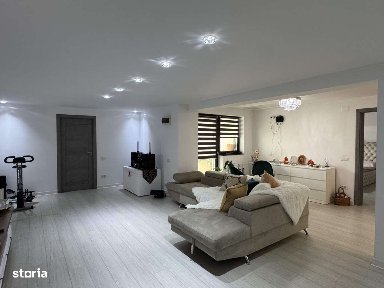 Vila P+M,GARAJ, T=741 mp,D=28m,an 2019,zona centrala-Palat de Justitie-1