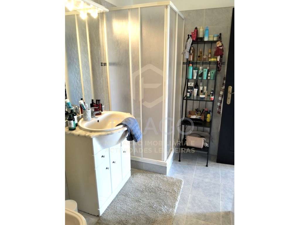 Apartamento T3 com Varanda e 2 Marquises com Excelente área - Exclu...-17