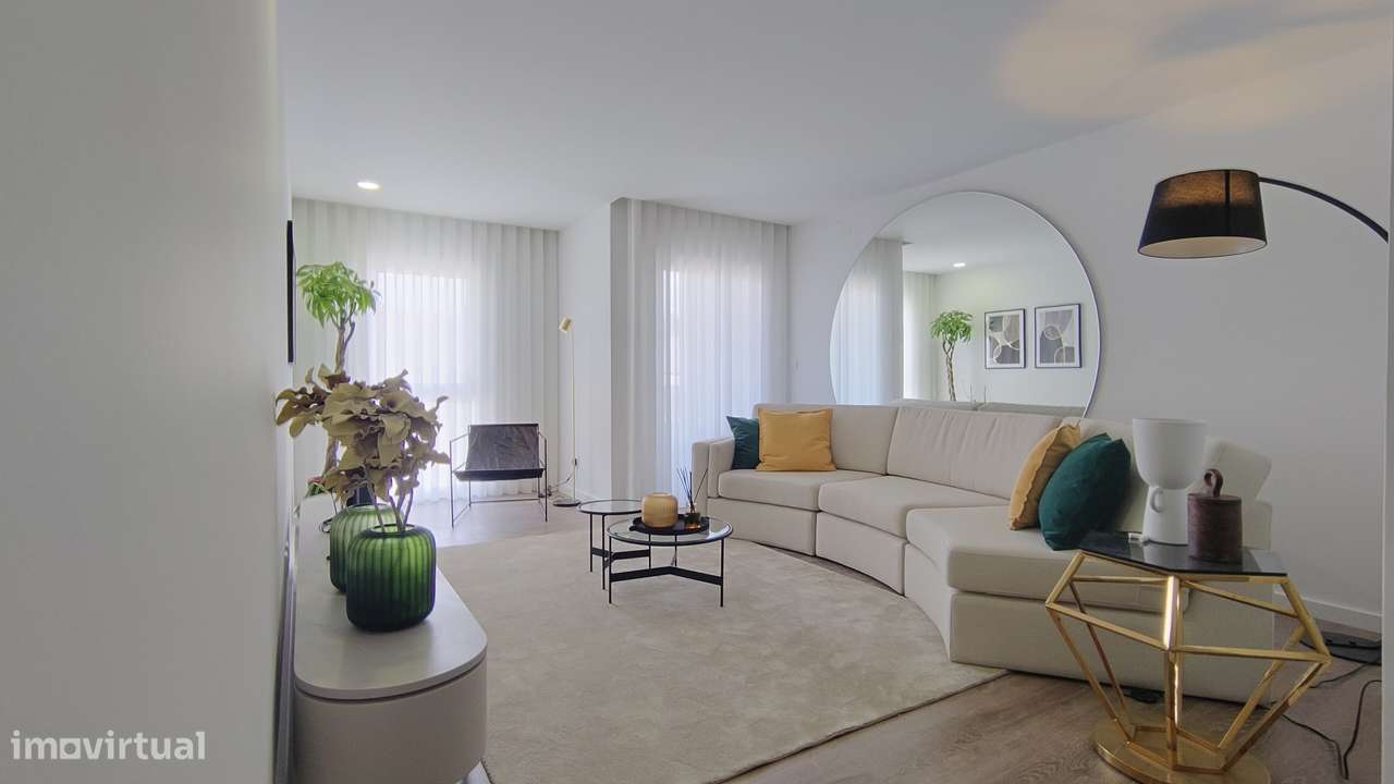 Último T3 de Último Piso, Garagem p/ 2 carros e Varanda | São João Ver-15