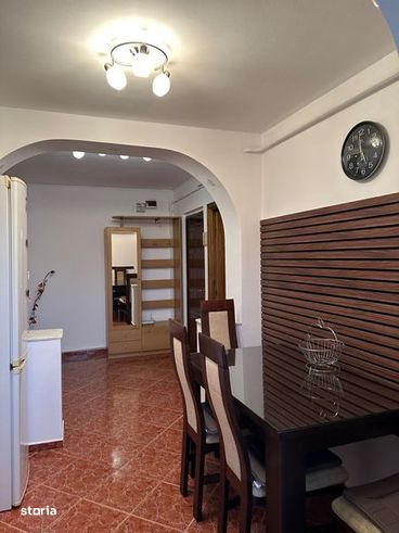 Apartament 2 camere decomandat Rovine