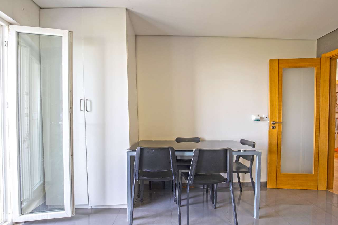 Apartamento T3 varanda estacionamento Corredoura Sesimbra-7