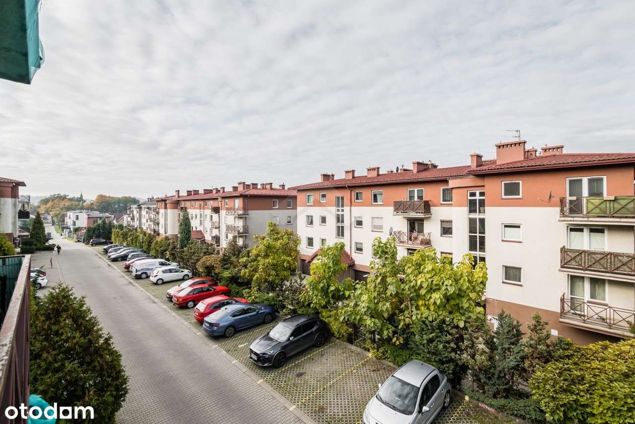 Dwupokojowe mieszkanie z balkonem i osobną kuchnią-13