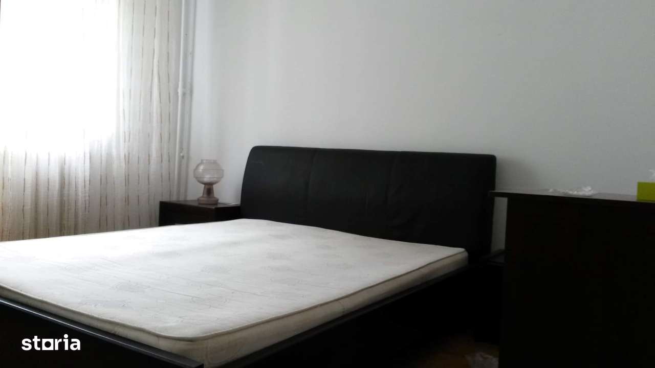 Apartament cu 3 camere decomandat zona Nicolina Lidl lângă bulevard-1