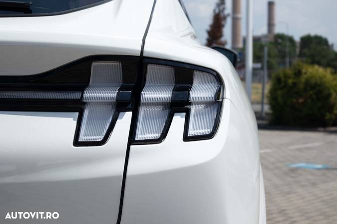 Ford Mustang Mach-E AWD Extended Range 258 kW Premium - 15