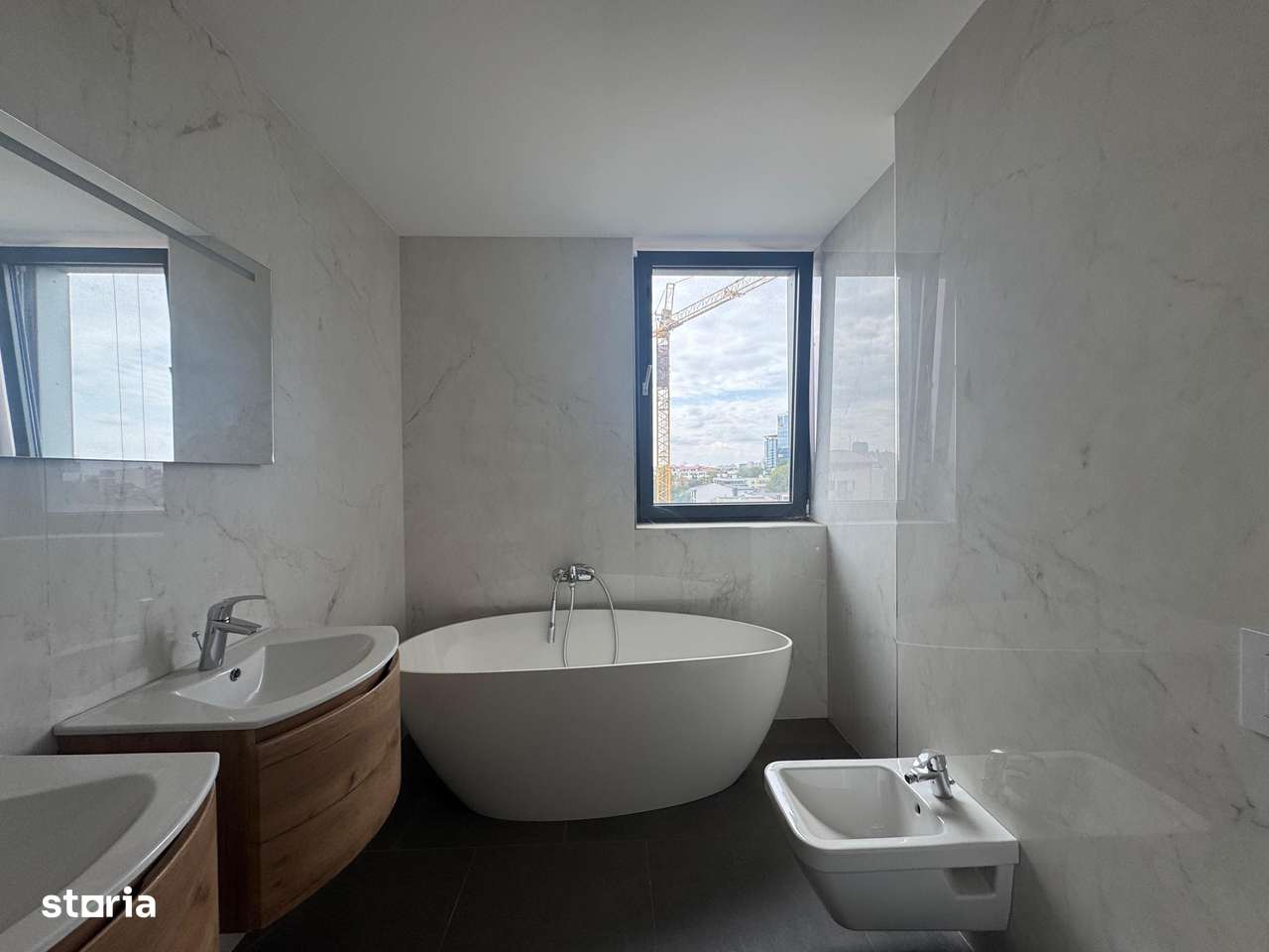 3 camere PREMIUM| 94mp + 13.20 mp  terasa - Imagine principală: 2/18