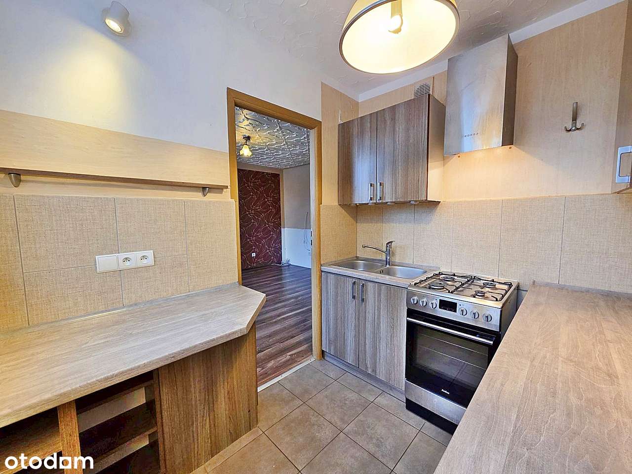 2-pokojowe, balkon, meble w kuchni oraz 2 szafy, ul. Kolejowa-2