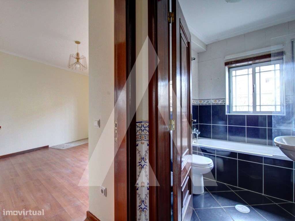 Apartamento T1 com garagem - Grande imagem: 4/25