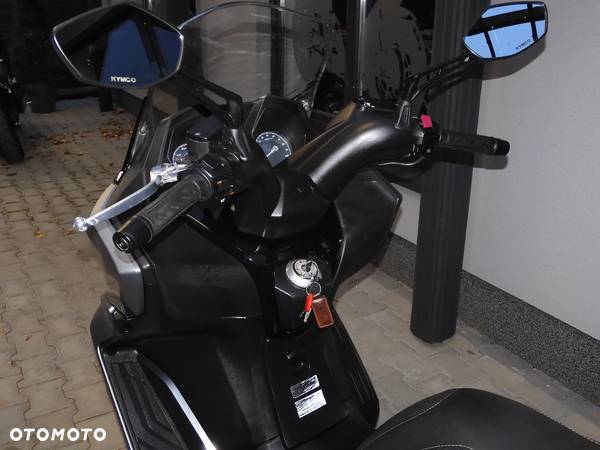 Kymco Downtown - 10