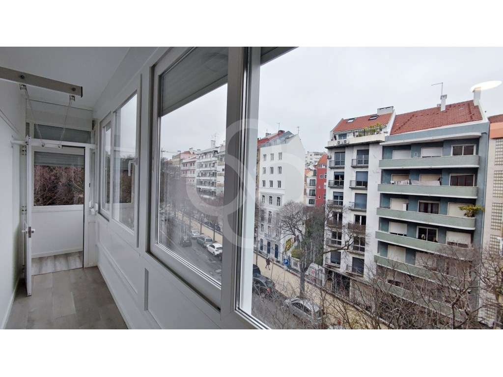 Apartamento com Muito Luminosidade em Arroios no Jardim Constantino... - Grande imagem: 3/25